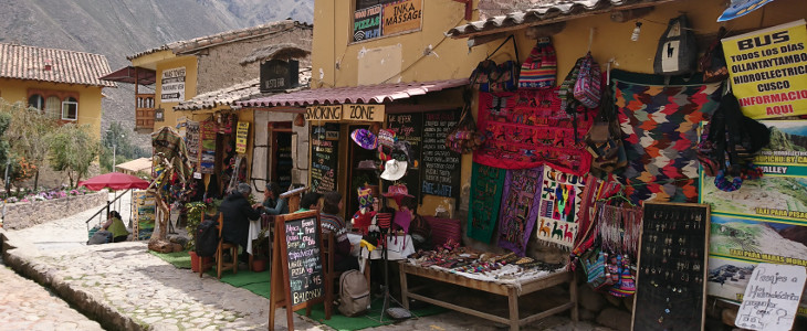 Tiendas en el valle de Urubamba, Perú